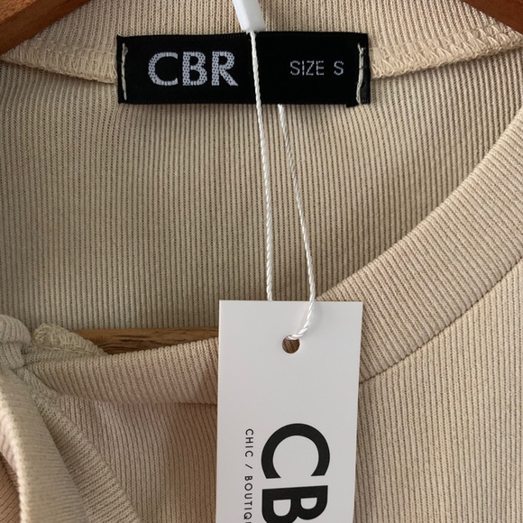 NWT•CBR•Lace Cutout Tied Detail Top-Small - Picture 8 of 12